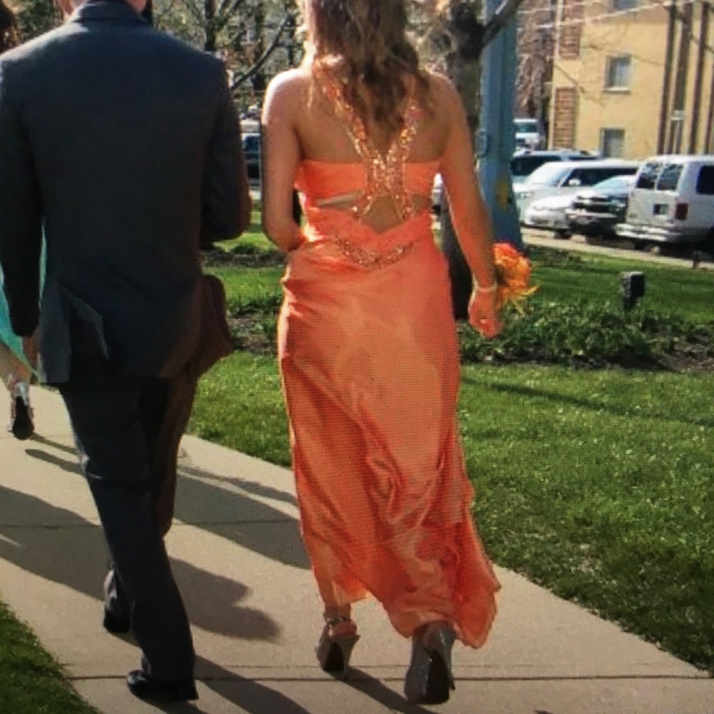 Interlude Prom Dress - Picture 7 of 8